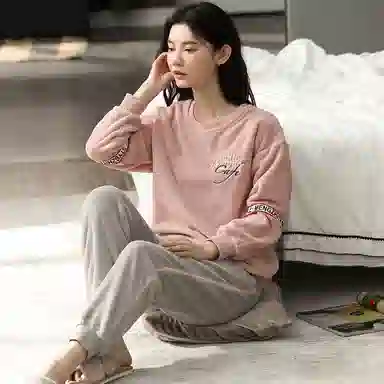 歌倩雅 加厚保暖字母刺绣运动可外穿睡衣套装 女款 图片色