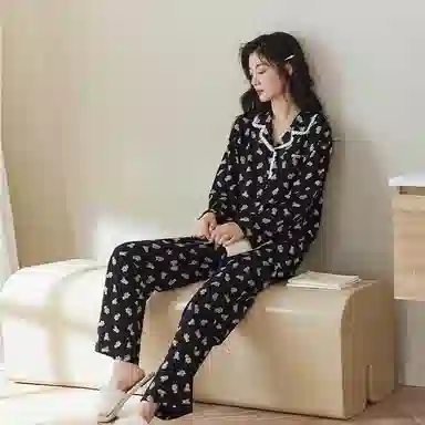 歌倩雅 翻领卡通满印上衣松紧直筒长裤睡衣套装 女款 黑色