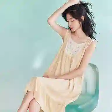 歌倩雅 凉感甜美可爱时尚中长款吊带睡裙 女款 米色