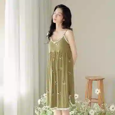 歌倩雅 薄款性感纯欲风长款吊带睡裙 女款 绿色