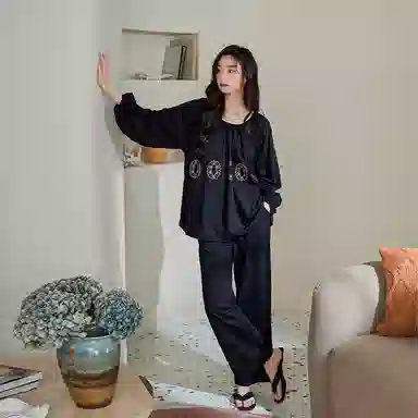 歌倩雅 圆领长袖长裤印花家居服睡衣礼盒 女款 图片色