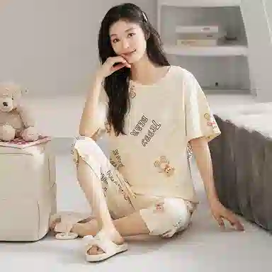 歌倩雅 卡通印花圆领短袖七分裤睡衣套装 女款 杏色