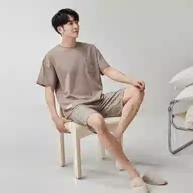 歌倩雅 休闲简约圆领短袖上衣格子五分短裤睡衣套装 男款 驼色