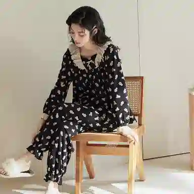 歌倩雅 卡通翻领长袖上衣直筒印花长裤睡衣套装 女款 黑色