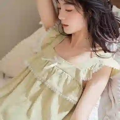 歌倩雅 背心防凸点可外穿吊带纯色松紧腰短裤睡衣套装 女款 绿色