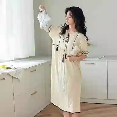 歌倩雅 简约舒适透气短袖睡裙 女款 乳白色