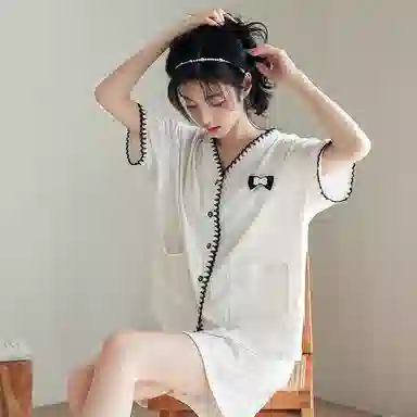 V