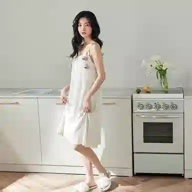 歌倩雅 舒适花卉圆领套头无袖吊带睡裙 女款 白色