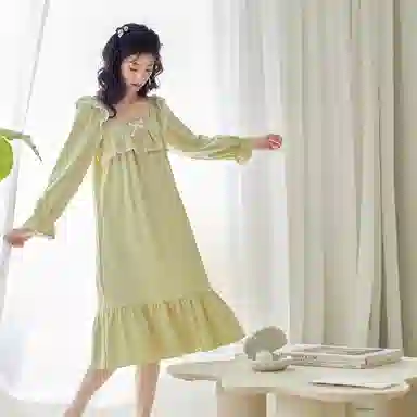 歌倩雅 方领长款防凸点长袖睡裙 女款