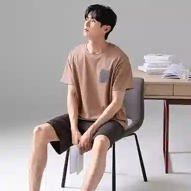 歌倩雅 纯色圆领短袖五分裤运动风睡衣套装 男款 棕色