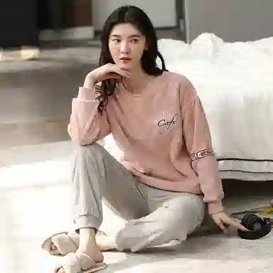 歌倩雅 加厚保暖字母刺绣运动可外穿睡衣套装 女款 图片色