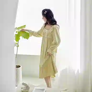 歌倩雅 方领长款防凸点长袖睡裙 女款