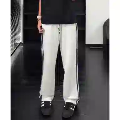 DEMAVIE