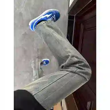 DEMAVIE vibe