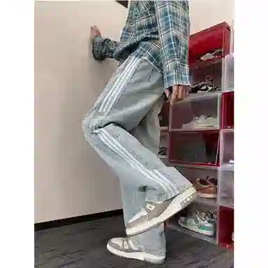 DEMAVIE vibe