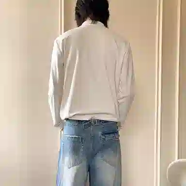 DEMAVIE T