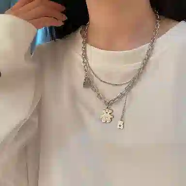 LILYLOTTY ins