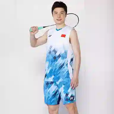 YONEX