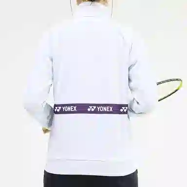 YONEX