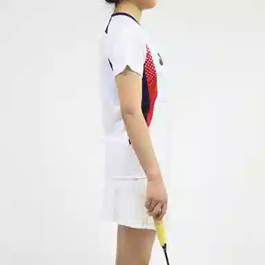 YONEX