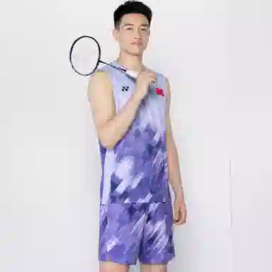 YONEX