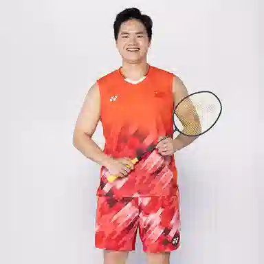 YONEX