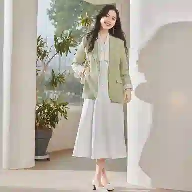 VICTORIA&VERA Spring Embroidered Blazer