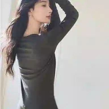 VICTORIA&VERA Two-Piece Pleated Tee