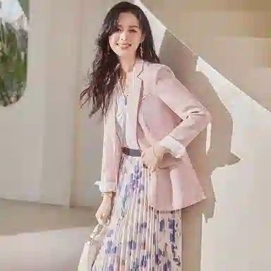 VICTORIA&VERA Spring Embroidered Blazer