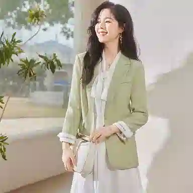 VICTORIA&VERA Spring Embroidered Blazer