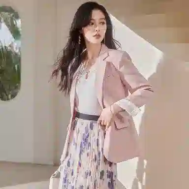 VICTORIA&VERA Spring Embroidered Blazer