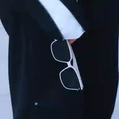 TR