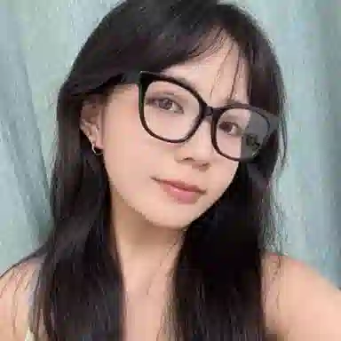 【联系客服可选配镜套餐】 佐川 素颜神器 黑框高级感 显脸小近视方框镜 可配防蓝光变色 方形 光学镜架 男女同款情侣款