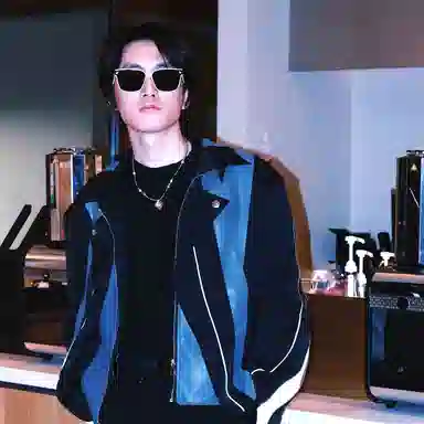 TR