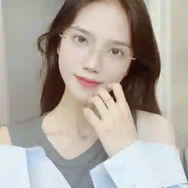 【联系客服可配度数】 佐川 多边形无边框眼镜 无框超轻纯钛素颜眼镜 纯钛 不规则形 光学镜架 男女同款情侣款 可配近视 礼盒装