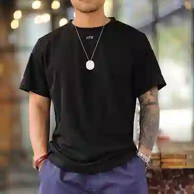 MADEN Crewneck Pullover T-Shirt