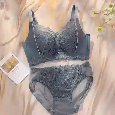 芬腾 无钢圈调整型聚拢大小胸可穿防下垂上托收副乳文胸三角内裤内衣裤套装 女款