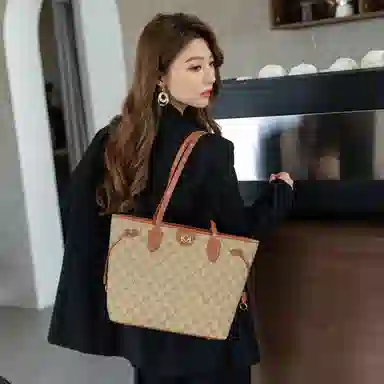 Pierre Cardin Classic Tote Bag