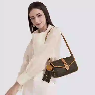 PIERRE CARDIN Logo PVC