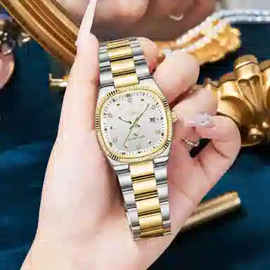 梦特娇 小众潮流时尚高颜值商务休闲百搭 石英机芯 钢表带 国表 女表 白色表盘 防水夜光