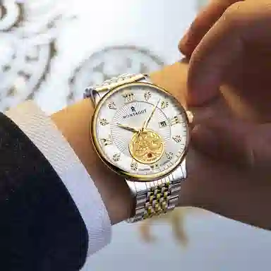 梦特娇 双龙戏珠系列 时尚上班族通勤商务百搭日期显示高级腕表罗马数字 自动机械机芯 精钢表带 国表 男表 白色表盘 学生党运动防水夜光