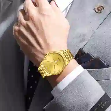 梦特娇 时尚简约气质百搭 石英机芯 精钢表带 国表 女表 金色表盘 夜光防水