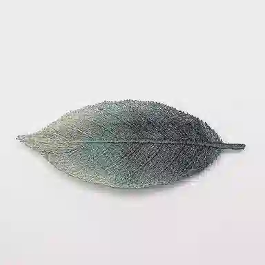 CHIMERA Embroidered Leaf Hair Clip