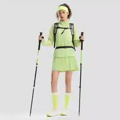 Jack Wolfskin Hooded Windbreaker