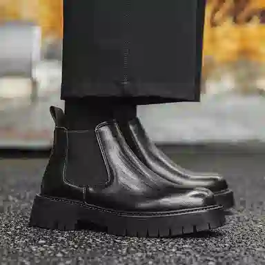 V05 Chelsea Boots