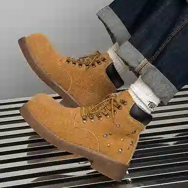 V05 Platform Martin Boots