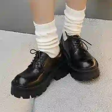 V05 Paris Derby Shoes