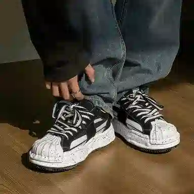 V05 Casual Thick Sole Low Top Sneakers