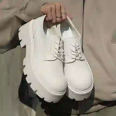 V05 Paris Derby Shoes