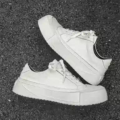 V05 Derby Shoes White